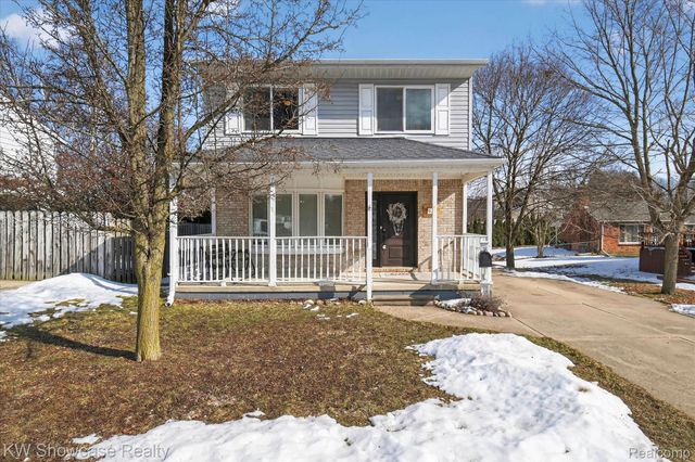 622 Elizabeth Street, Milford Village, MI 48381