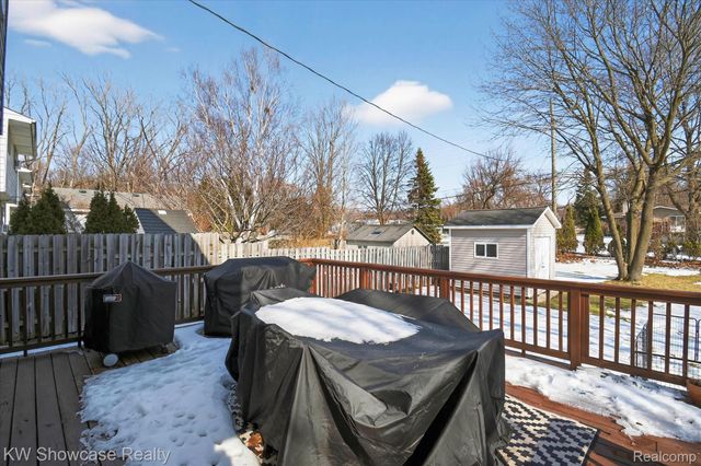 622 Elizabeth Street, Milford Village, MI 48381