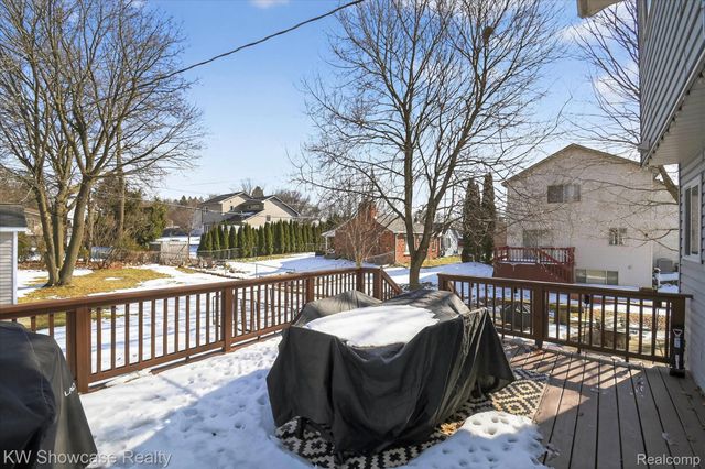 622 Elizabeth Street, Milford Village, MI 48381