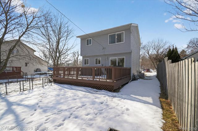 622 Elizabeth Street, Milford Village, MI 48381