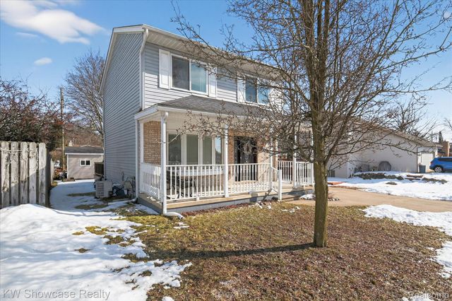 622 Elizabeth Street, Milford Village, MI 48381