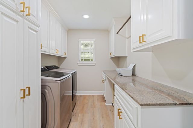 220 Southcrest Court, Livingston, TX 77351