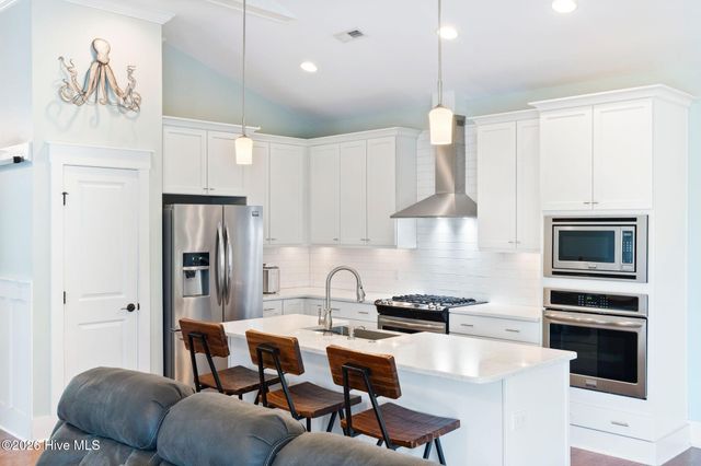6313 Chadmore Lane SW, Ocean Isle Beach, NC 28469