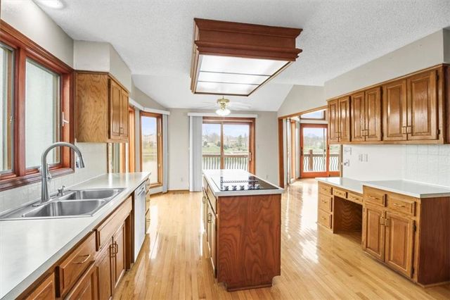 611 NE La Costa Street, Lee's Summit, MO 64064