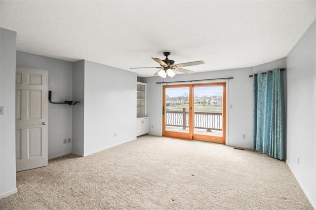 611 NE La Costa Street, Lee's Summit, MO 64064