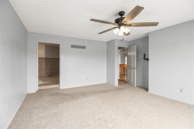 611 NE La Costa Street, Lee's Summit, MO 64064