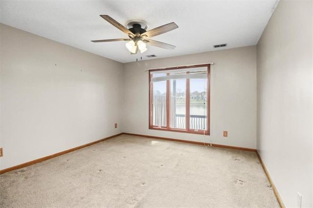 611 NE La Costa Street, Lee's Summit, MO 64064