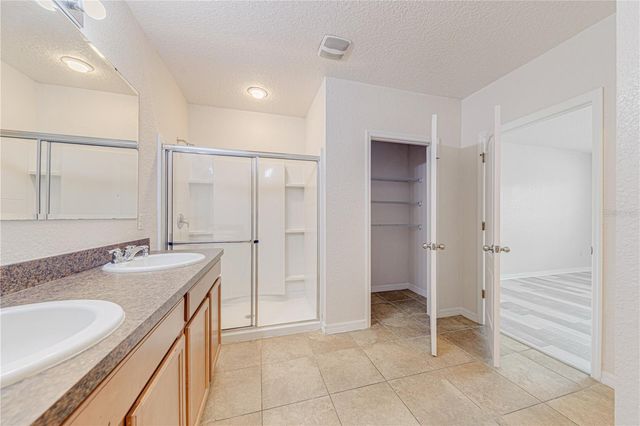 16647 BROADFORD LANE, Clermont, FL 34714