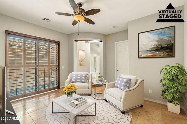 633 S PARKCREST Street, Gilbert, AZ 85296