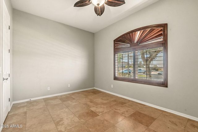 633 S PARKCREST Street, Gilbert, AZ 85296