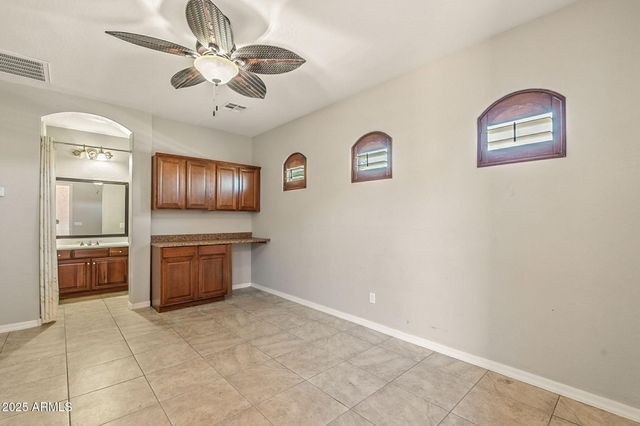 633 S PARKCREST Street, Gilbert, AZ 85296