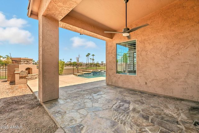 633 S PARKCREST Street, Gilbert, AZ 85296