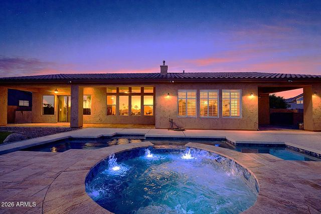 633 S PARKCREST Street, Gilbert, AZ 85296