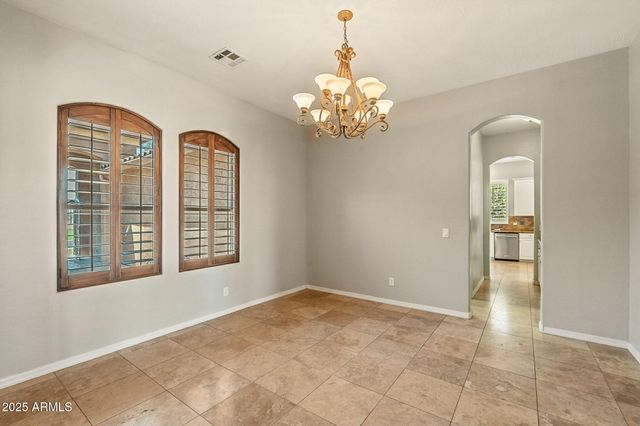 633 S PARKCREST Street, Gilbert, AZ 85296