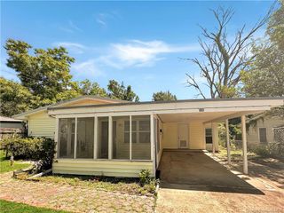 1301 Oak Street, Leesville, LA 71446