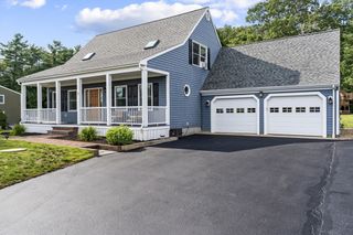 3 Cedar Hill Dr, Acushnet, MA 02743