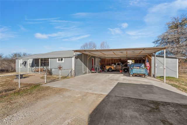 239 Wildwood Avenue, Elm Mott, TX 76640