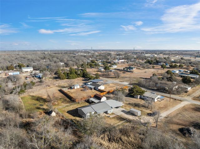 239 Wildwood Avenue, Elm Mott, TX 76640