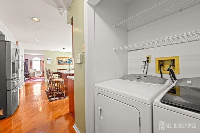 21 Crestview Drive, South Brunswick, NJ 08824