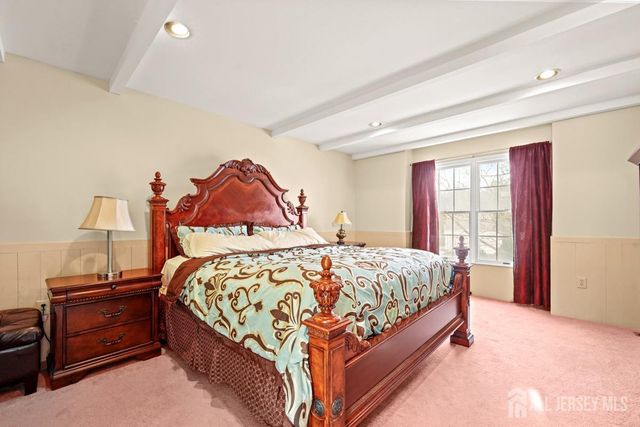 21 Crestview Drive, South Brunswick, NJ 08824