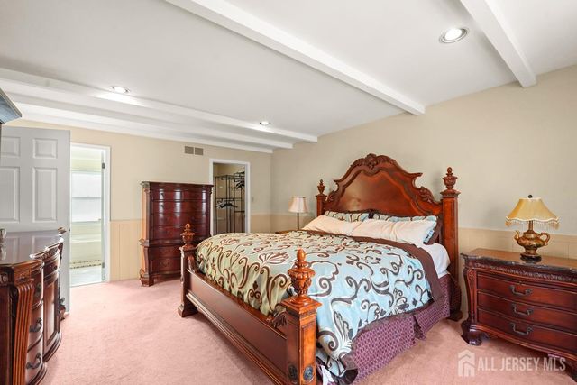 21 Crestview Drive, South Brunswick, NJ 08824