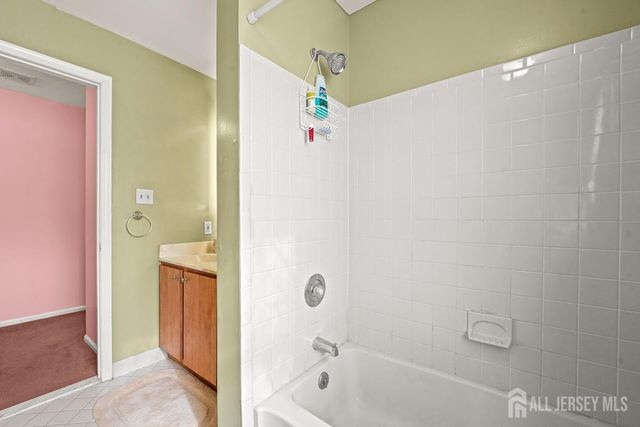 21 Crestview Drive, South Brunswick, NJ 08824