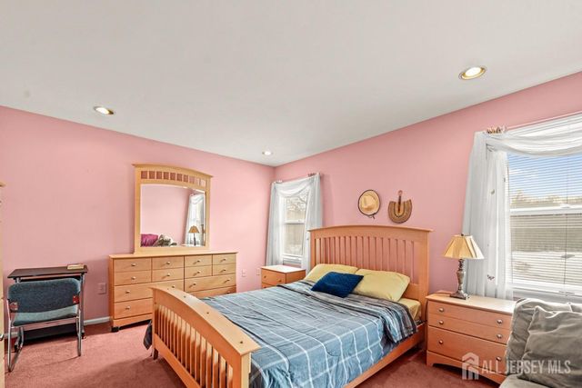 21 Crestview Drive, South Brunswick, NJ 08824