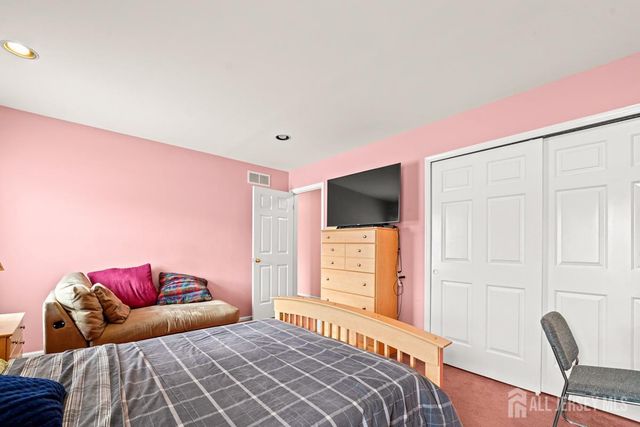 21 Crestview Drive, South Brunswick, NJ 08824