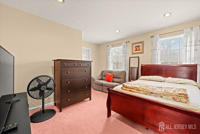 21 Crestview Drive, South Brunswick, NJ 08824