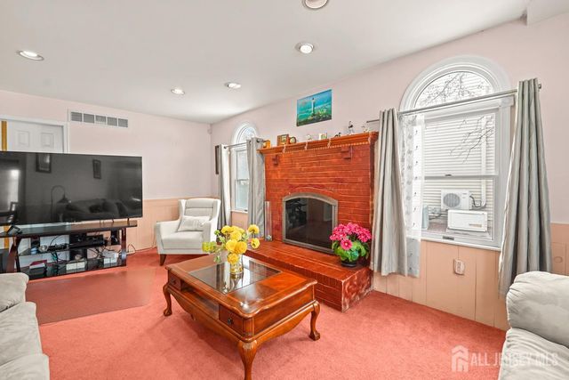 21 Crestview Drive, South Brunswick, NJ 08824