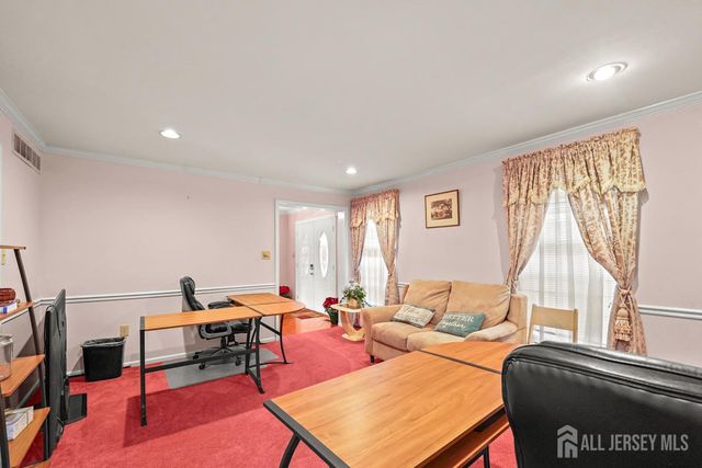 21 Crestview Drive, South Brunswick, NJ 08824