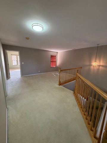 764 Panorama Court, Aurora, IL 60502
