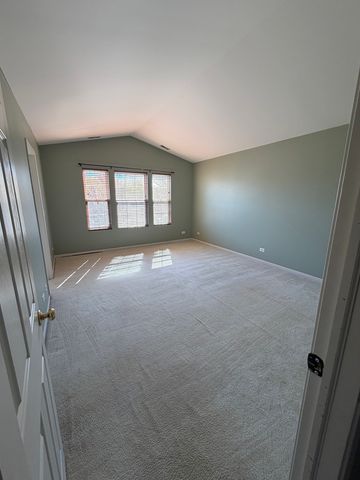 764 Panorama Court, Aurora, IL 60502