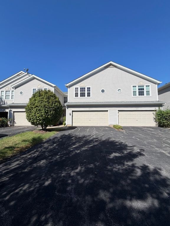764 Panorama Court, Aurora, IL 60502