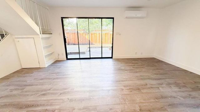 1734 W El Camino Real 7, Mountain View, CA 94040