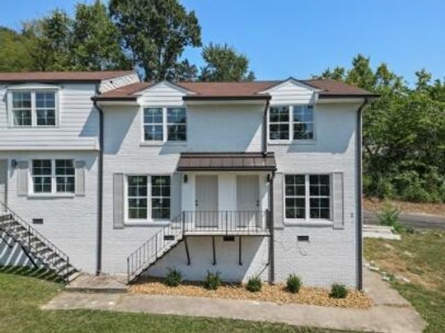 400 Gallery Lane E1, Hixson, TN 37343
