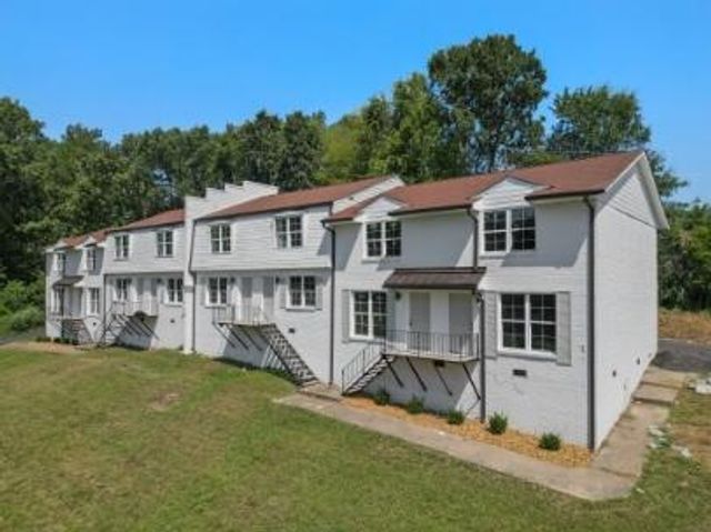 400 Gallery Lane E1, Hixson, TN 37343