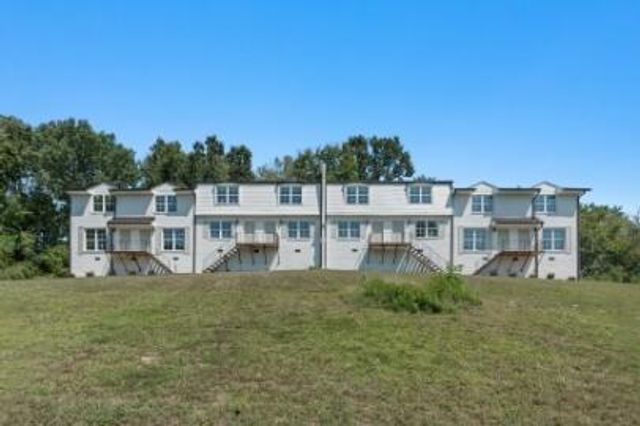 400 Gallery Lane E1, Hixson, TN 37343