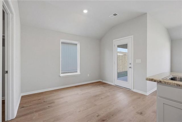 20343 W 195th Street, Spring Hill, KS 66083