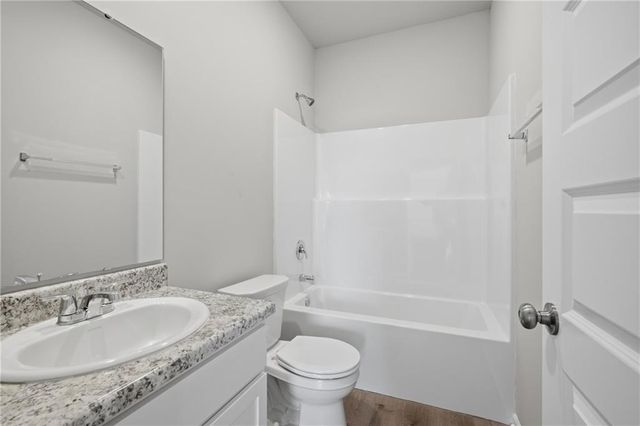 20343 W 195th Street, Spring Hill, KS 66083