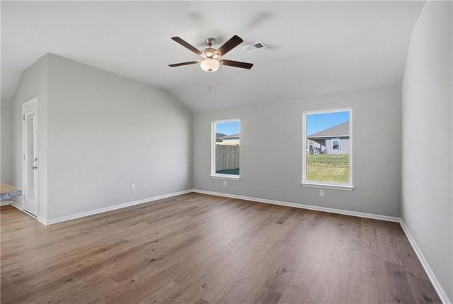 20343 W 195th Street, Spring Hill, KS 66083