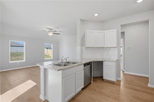 20343 W 195th Street, Spring Hill, KS 66083