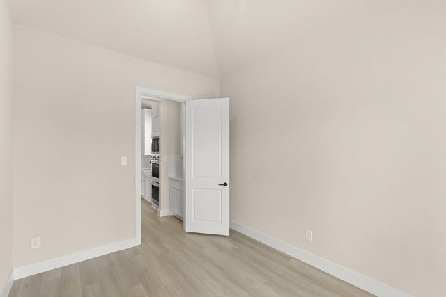 513 Pond Springs Drive, Desoto, TX 75115