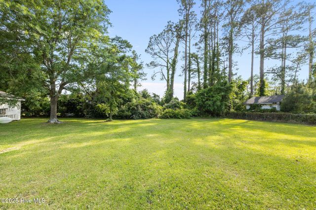 914 Harrell Drive, Morehead City, NC 28557