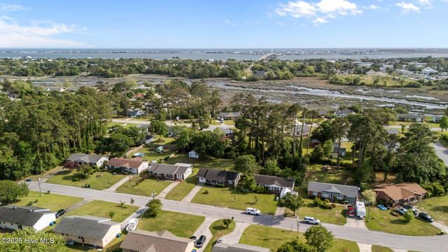914 Harrell Drive, Morehead City, NC 28557