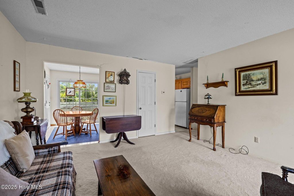 914 Harrell Drive, Morehead City, NC 28557