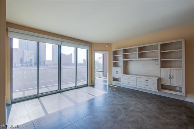 222 Karen Avenue 306, Las Vegas, NV 89109