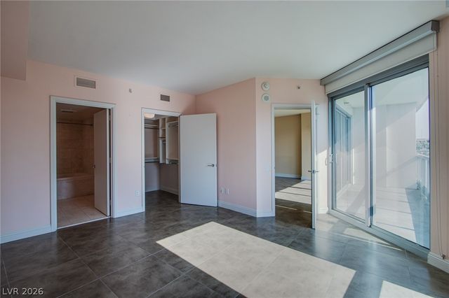 222 Karen Avenue 306, Las Vegas, NV 89109