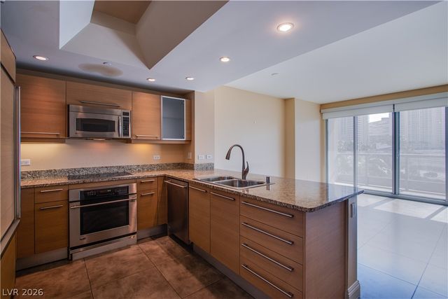 222 Karen Avenue 306, Las Vegas, NV 89109