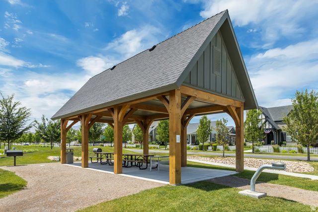 11199 S KIWANO WAY, South Jordan, UT 84009